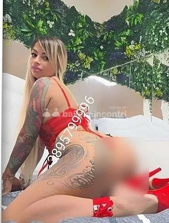 Donna a Catania - Foto 1 - escort a domenico tempio vicino porto piazza alcala