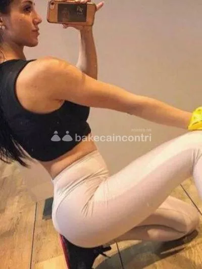 Donna a Pesaro Urbino - Foto 1 - escort a fano  sasonia