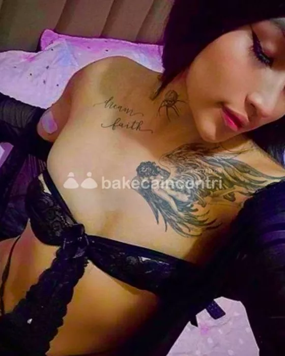 escort.it - KIARA RAGAZZA TRANS VERA PORCA IN CITTÀ 20 CM REALE