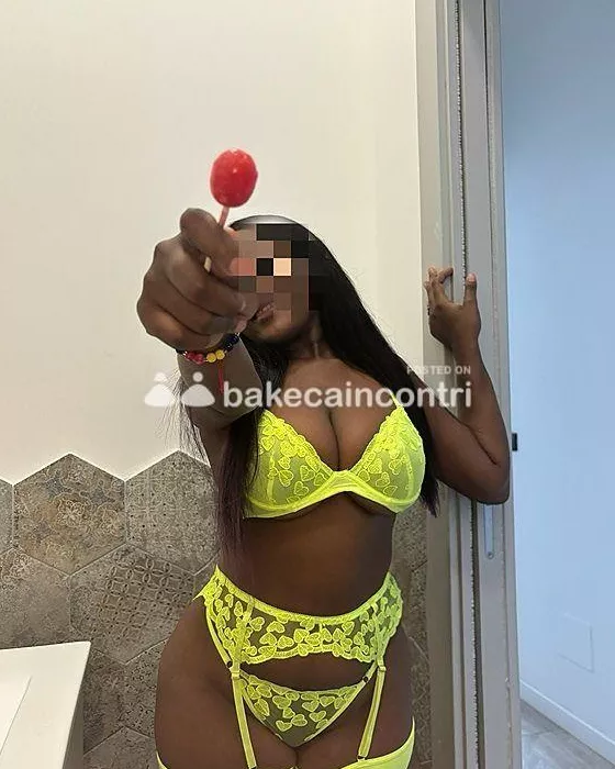 escort.it - Nicol Nuova in questo mondo, solo poche settimane, con una grande voglia di imparare e sperimentare al vostro fianco