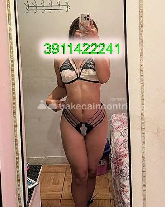 escort.it - NOVITA A CEREACiao Sono luciana latinoamericana ragazza TRANS foto Selfie casa da sola