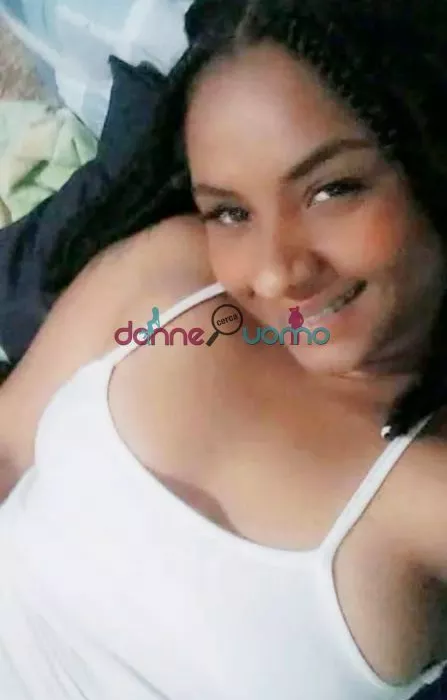 escort.it - APP, ARRIVATA  VERONICA  bellissima  STRAFIGONA dolce come il miele e calda come il fuoco, incredibilmente sexy.