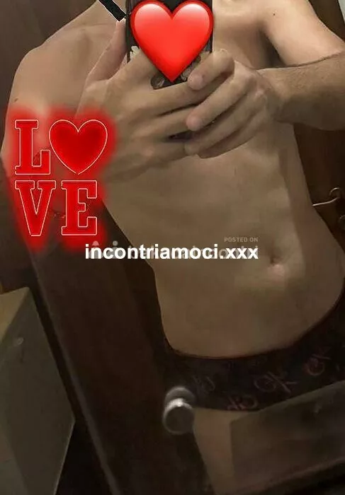 escort.it - ANGELO CERCO AMICIZIA CON RAGAZZA TRANS BEL RAGAZZO SICILIANO 34 ANNI IL MIO SOGNO È CONOSCERE UNA BELLA RAGAZZA TRANS PER UNA AMICIZIA 
CHE DURA PER