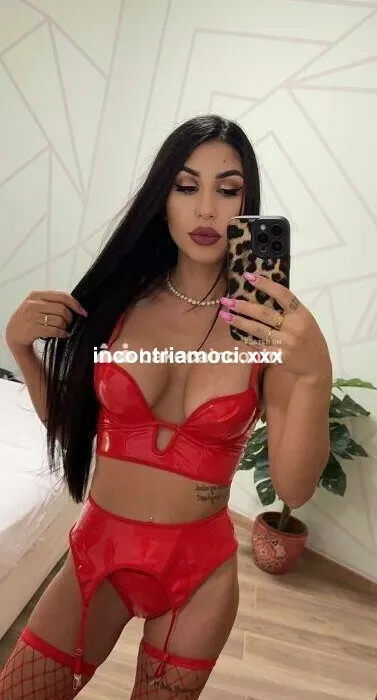 Donna a Lecce - Escort a montesano