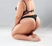 escort.it - Bella donna MILF caldissima e sensuale Piede belli SONO COMPLETISSIMA