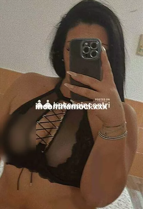 escort.it - Bella mora 35 enne disponibile