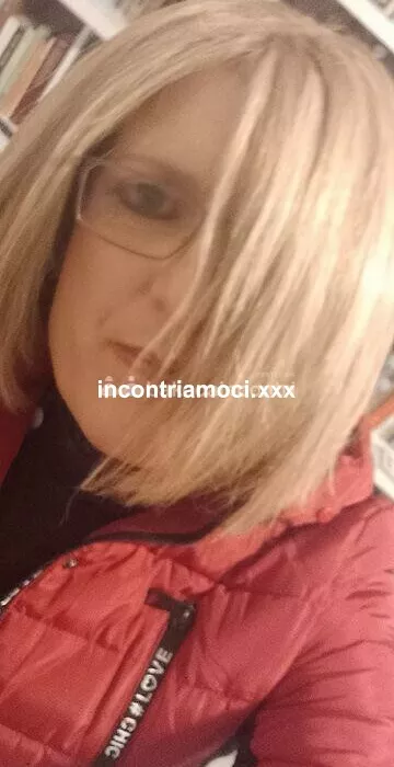 escort.it - BUONGIORNO SONO CLAUDIA FEMMINILE NEI MODI E NELL'ASPETTO FREQUENTEREI PERSONE INTERESSANTI