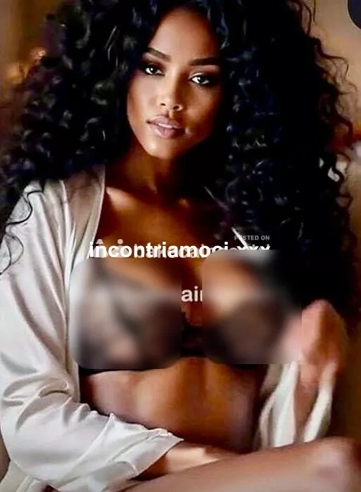 Donna a Cosenza - Foto 1 - escort a coregliano rosano,  calabria