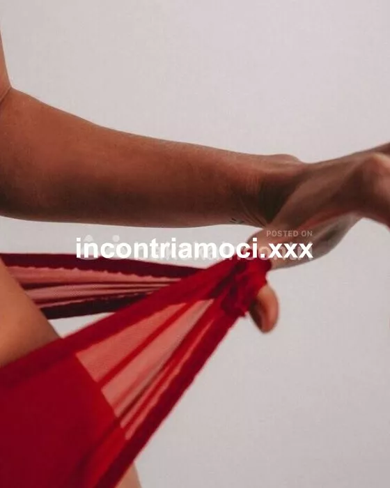 escort.it - EST AVELLINO . Bella Donna ROSSA   . OGNIÌ MERCOLEDÌ E GIOVEDÌ