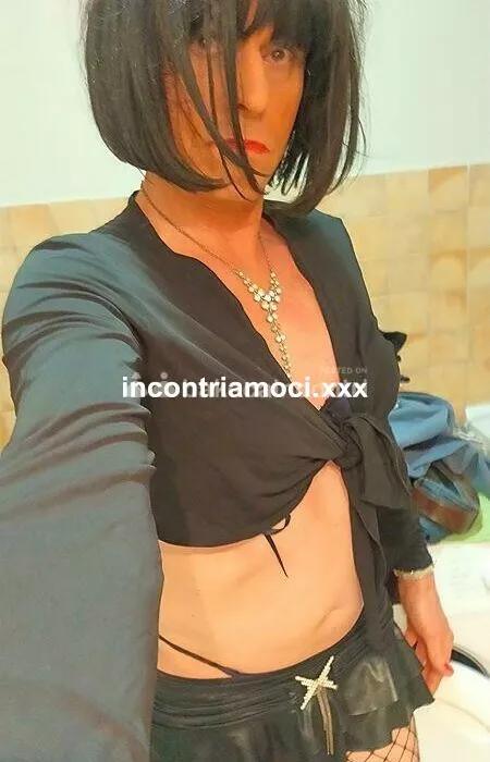 escort.it - MARY ,SCHIAVA TRAV, MINIDOTATA, TIMIDA SOTTOMESSA UBBIDIENTE X PADRONE MATURO MOLTO MATURO OSPITALE