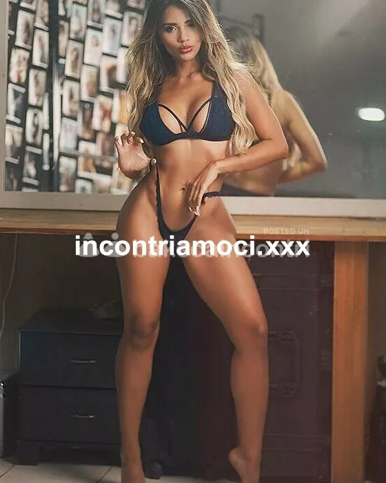 escort.it - R CALABRIA VALENTINA NOVITÀ Zoccoletta In Calore, Pronta A Soddisfare Ogni Tua Fantasia, Gola Profonda PER POCHI GIORNI