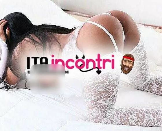 escort.it - BELLISSIMA  E SIMPATICA SENSUALE E MULTO SEXY MORETINA 5 NATURALE CON UN LADO (B)DA URLO