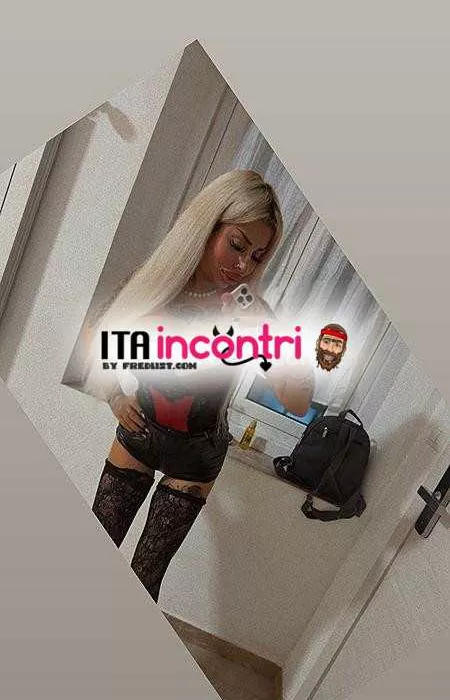 escort.it - Sexy bionda tatuata italiana