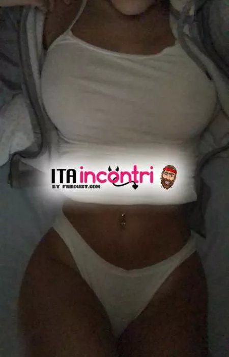 escort.it - Silvietta studentessa 2003 👱‍♀️🌹📸 foto videochiamate e valuto incontro