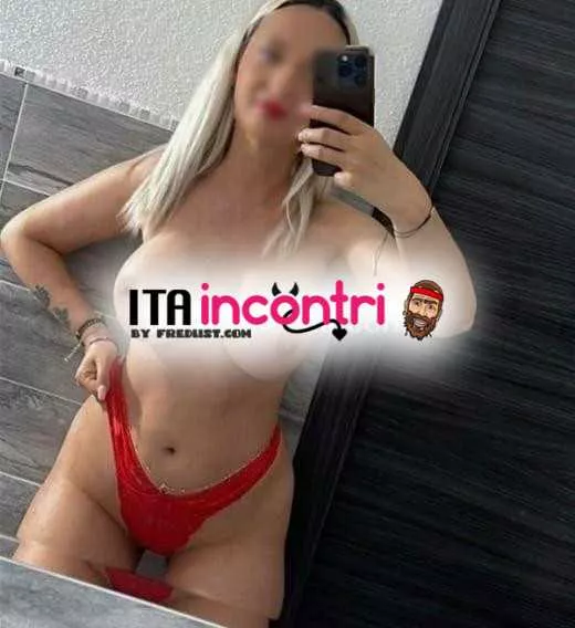 escort.it - tramite videochiamata sexyCiao tesori, mi chiamo Vanessa, una bellissima MILF latina. Lavoro solo tramite videochiamata. Gli interessati possono chiam