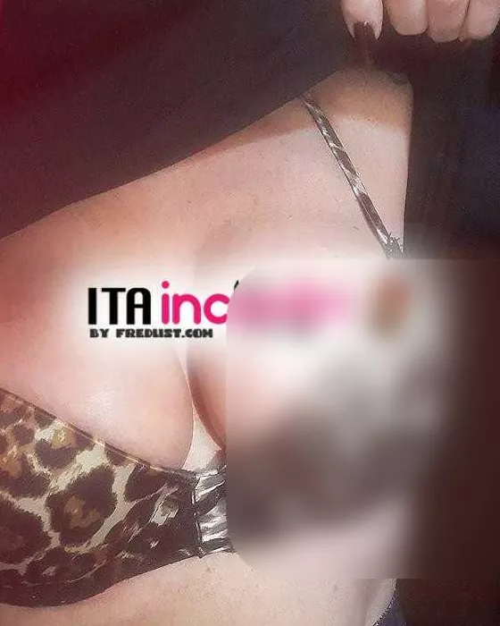 escort.it - Varcaturo..Milf napoletana dok...donna matura  bella signora simpatica divertente ,ritornata per il vostro rilassamento,un bacio 💋 grande vi aspetto.