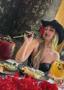 escort.it - Appena Arrivata A Porto Recanati... Michel Bellissima Ragazza! La Piu' Troia Di Tutte In Cerca Di Sesso Senza Limiti...