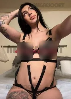 escort.it - bellissima Trans Cazzona... Completa... Giovane Sexy.... attiva (te Lo Faccio Sentire Fino In Fondo Con Passione E Forza).... passiva (una