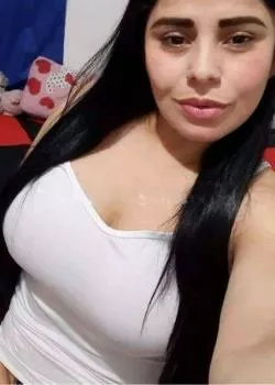 escort.it - Prima Volta In Citta Luna regina Dei Pompini gola Profunda _un Bel 69 Lato B _ completissima