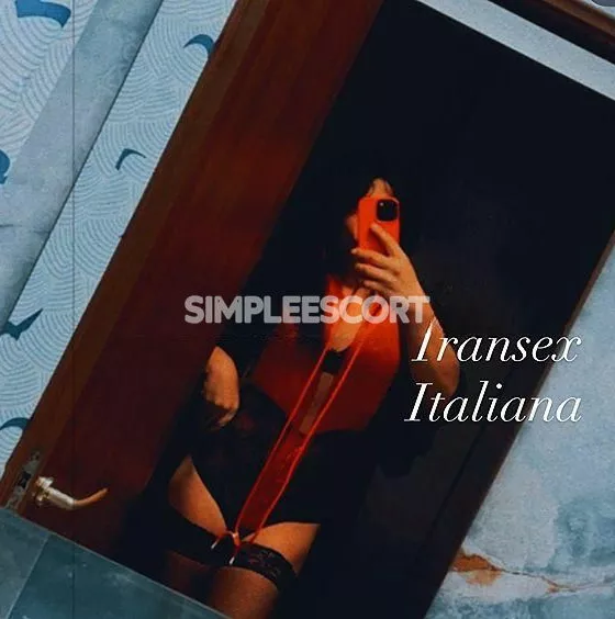escort.it - 🔥😈Stazione Salerno).🔥😈 STUPENDA TRANS DOTATA XL FEMMINILE 🔥*ITALIANA* ❤️‍🔥LA PIU SEXY TRANS LE FOTO REALI 100% 😘 BELLISSIMA PASSIONALI 69 + LATO B 🍑