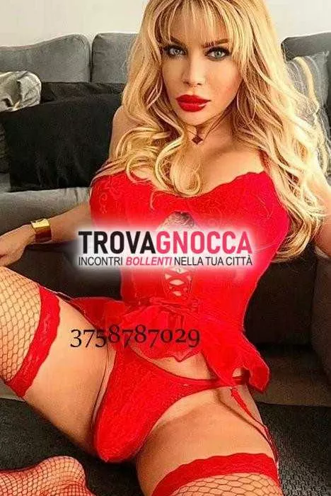 escort.it - 3758787029 - Biella: coppia perversa transessuale e donna...